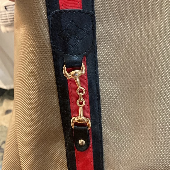 Size 6 zip up waterproof bottom boots - Picture 4 of 5